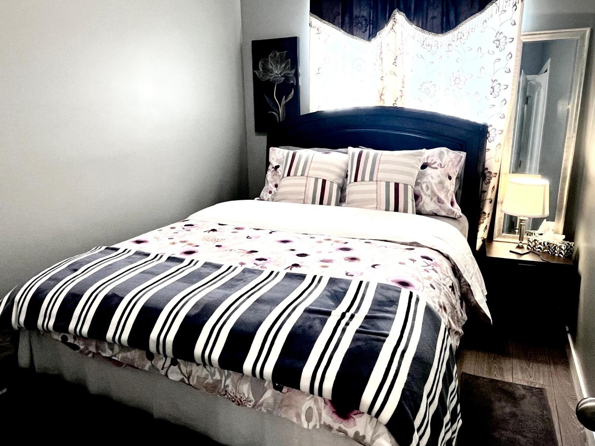 Spacious Main Floor In Detached With Parking & Kitchen